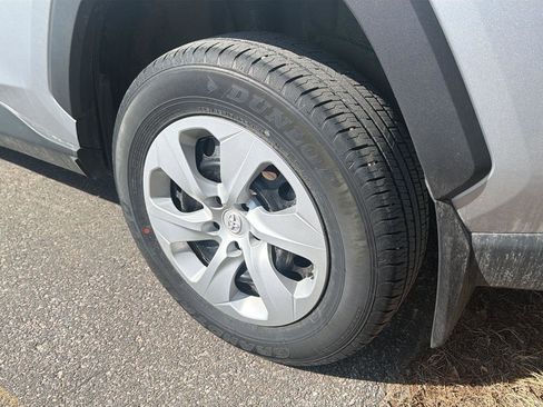 Used 2025 Toyota RAV4 LE image 10