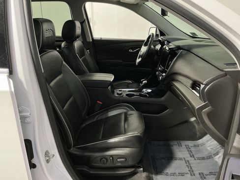 Used 2021 Chevrolet Traverse High Country w/ LPO, Cargo Package AWD/4WD image 35