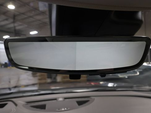 Used 2021 Buick Envision Avenir w/ Technology Package II image 14