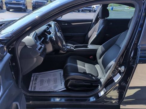 Used 2019 Honda Civic Sport image 10