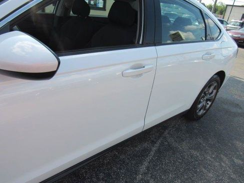 Used 2024 Honda Accord EX image 7