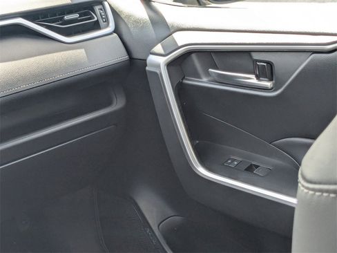 Used 2023 Toyota RAV4 XLE Premium image 14