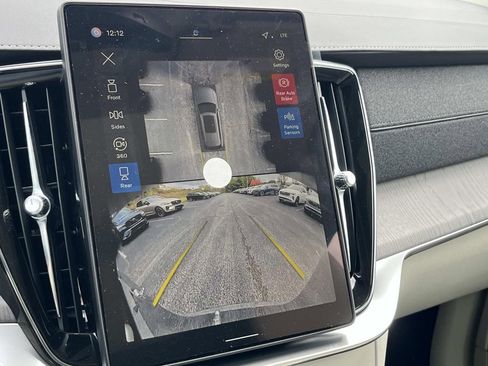 New 2026 Volvo XC90 B6 Ultra w/ Protection Package image 29