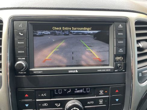 Used 2012 Jeep Grand Cherokee Laredo AWD/4WD image 20