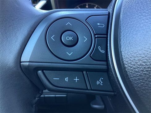 Certified 2025 Toyota Corolla SE image 17