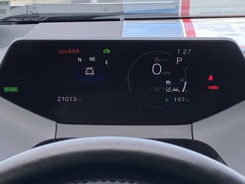 Certified 2024 Toyota Prius XLE image 19