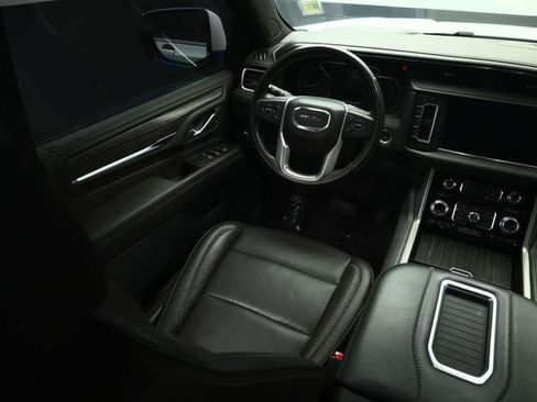 Used 2021 GMC Yukon Denali w/ Denali Premium Package RWD image 47