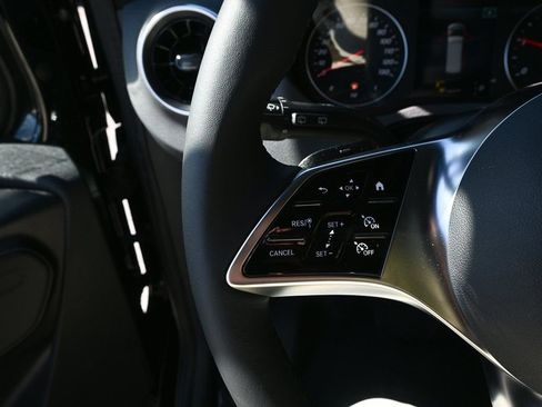 Used 2025 Mercedes-Benz Sprinter 2500 image 11