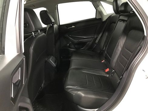 Used 2020 Volkswagen Jetta SEL Premium image 20