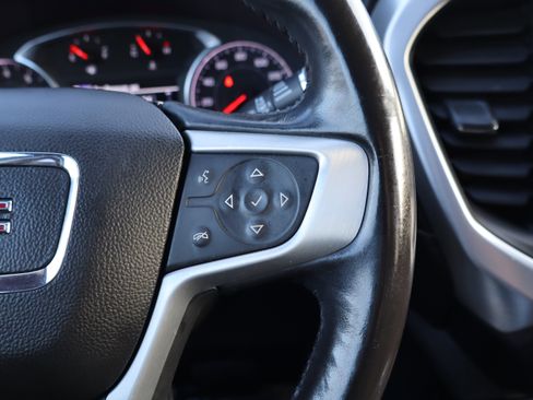 Used 2019 GMC Acadia SLT image 18