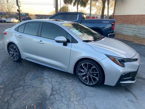 Used 2020 Toyota Corolla SE image 5