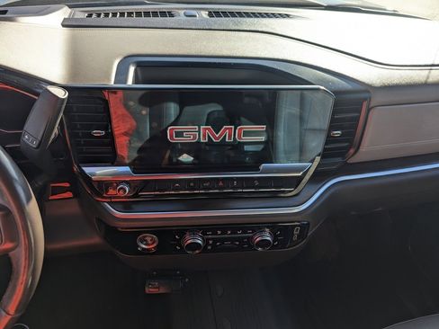 Used 2022 GMC Sierra 1500 SLT w/ X31 Off-Road Package image 32