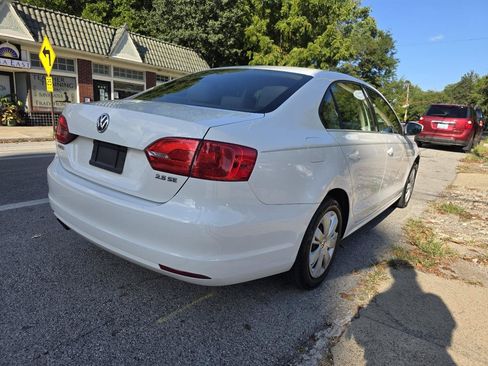 Used 2013 Volkswagen Jetta SE FWD image 5