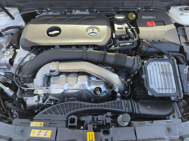 Used 2026 Mercedes-Benz GLB 250 image 16