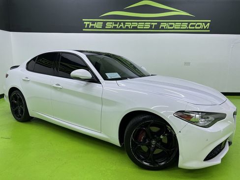 Used 2020 Alfa Romeo Giulia Ti Sport w/ Quick Order Package 22S Sport AWD/4WD image 1