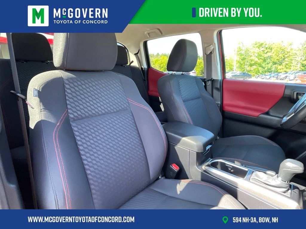 Used 2023 Toyota Tacoma SR5 AWD/4WD image 33