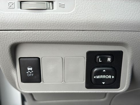 Used 2012 Toyota Corolla LE FWD image 10