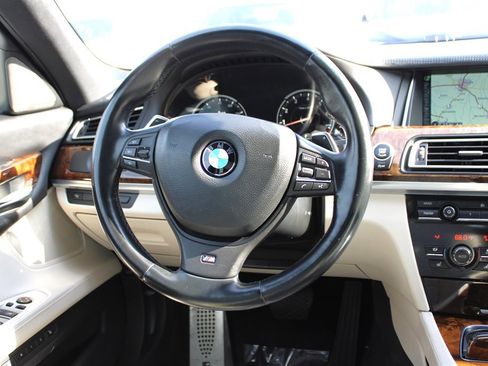 Used 2014 BMW 750Li image 13