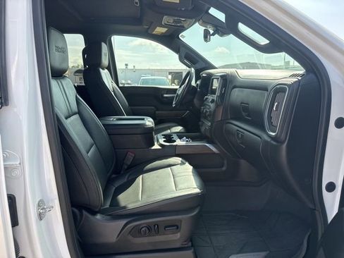 Used 2021 Chevrolet Silverado 1500 High Country w/ Technology Package image 56