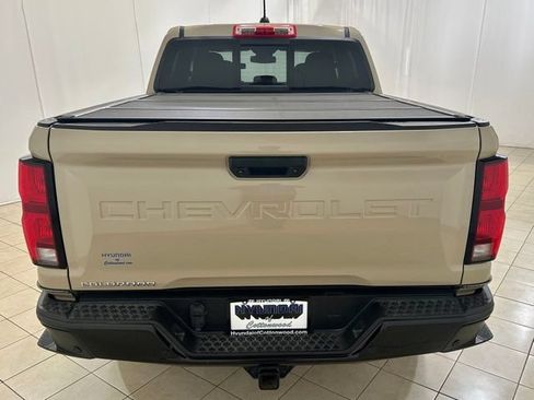 Used 2024 Chevrolet Colorado Z71 w/ Z71 Convenience Package 2 AWD/4WD image 4
