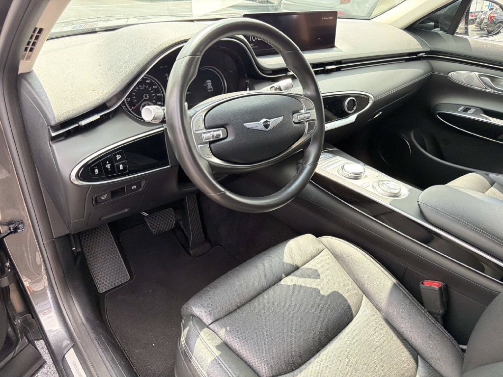 Used 2022 Genesis GV70 2.5T AWD/4WD image 23