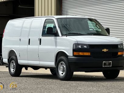New 2026 Chevrolet Express 3500 w/ Driver Convenience Package
