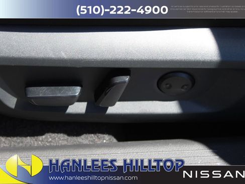 Used 2025 Nissan Rogue SV FWD image 14