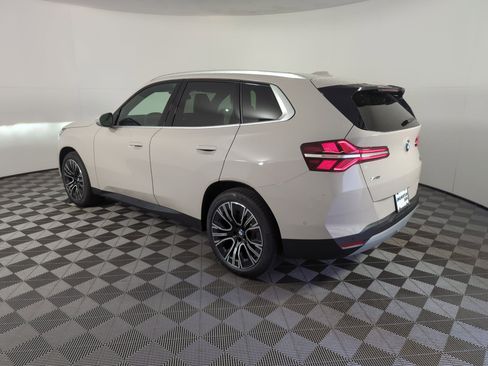 Used 2025 BMW X3 xDrive30i w/ Premium Package image 3