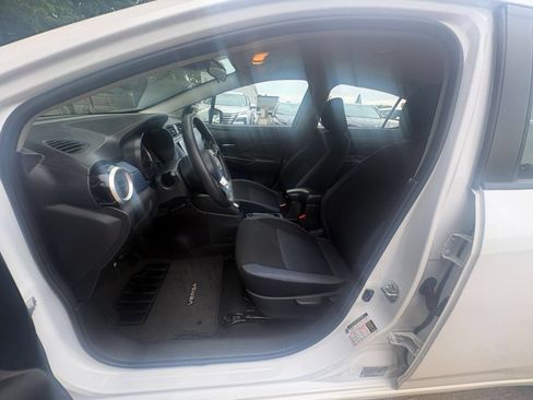 Used 2025 Nissan Versa SV FWD image 23