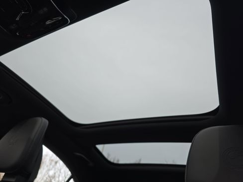 New 2026 Mercedes-Benz E 53 AMG e 4MATIC Sedan image 30