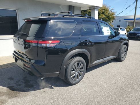 New 2026 Nissan Pathfinder SV image 3