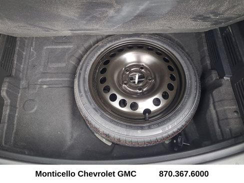 Certified 2025 Chevrolet TrailBlazer LS w/ LS Convenience Package FWD image 29