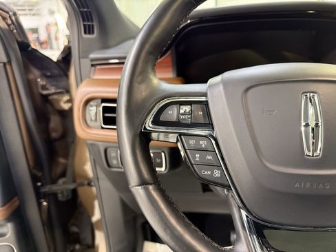 Used 2022 Lincoln Nautilus Reserve w/ Equipment Group 201A image 14