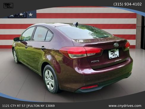 Used 2018 Kia Forte LX FWD image 7