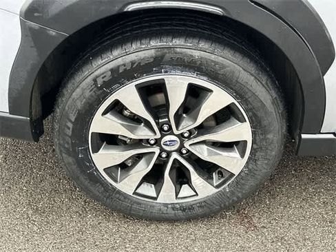 Certified 2023 Subaru Outback Limited image 5