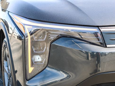 Used 2025 Kia K4 LXS image 10