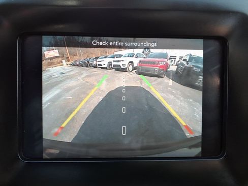 Certified 2021 Jeep Cherokee Latitude Lux w/ Sun & Sound Group image 14