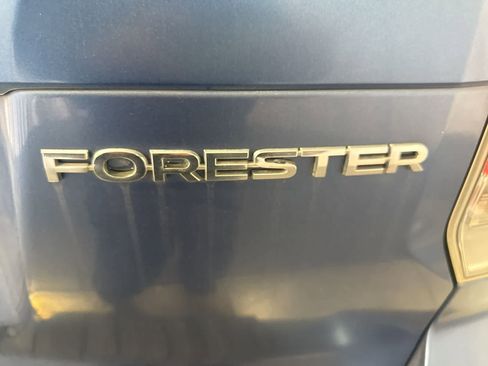 Used 2018 Subaru Forester 2.5i Premium w/ All-Weather Package image 13