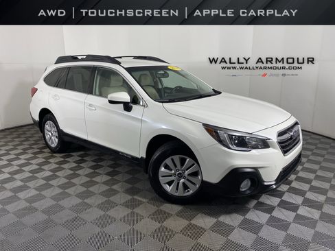 Used 2018 Subaru Outback 2.5i Premium image 1