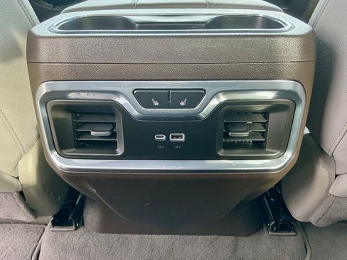 Used 2025 GMC Sierra 1500 SLT w/ SLT Premium Plus Package image 36