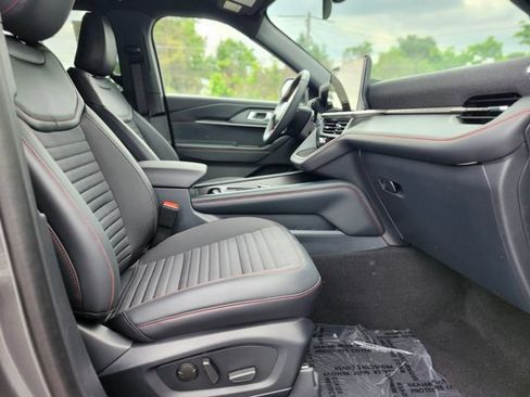 New 2026 Ford Explorer ST-Line w/ ST-Line Street Pack AWD/4WD image 11