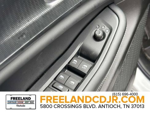 New 2025 Jeep Grand Cherokee Altitude w/ Trailer Tow Package AWD/4WD image 20