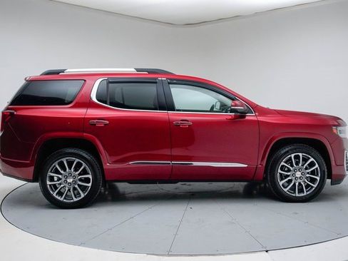 Used 2023 GMC Acadia Denali w/ Denali Technology Package image 7