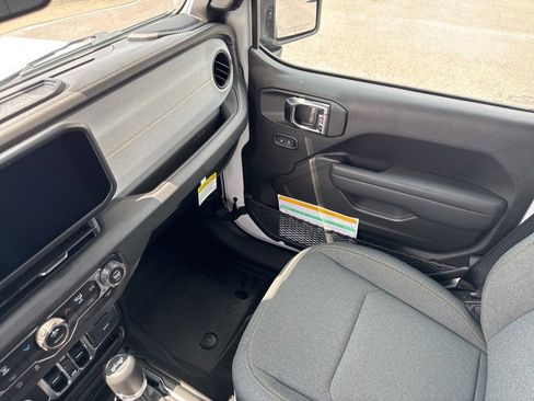 New 2025 Jeep Wrangler Sport S image 30