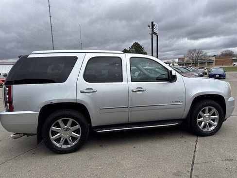 Used 2012 GMC Yukon Denali image 9