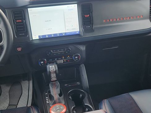 Used 2024 Ford Bronco Raptor AWD/4WD image 18