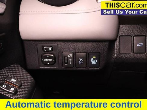 Used 2015 Toyota RAV4 Limited image 14