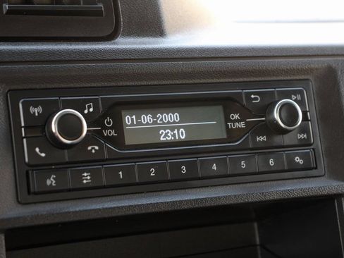 Used 2023 Ford E-450 and Econoline 450 Super Duty w/ Power Windows & Locks Group RWD image 31