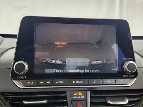 Used 2023 Nissan Altima 2.5 SV FWD image 24