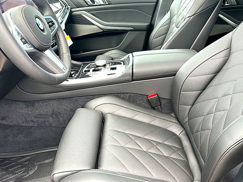 New 2026 BMW X5 sDrive40i w/ M Sport Package RWD image 10